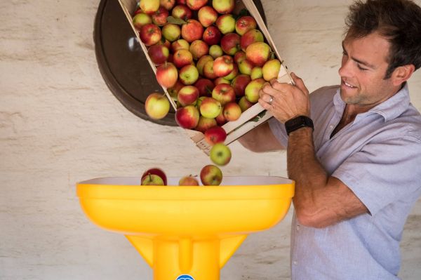 Press your own apples Cornwall